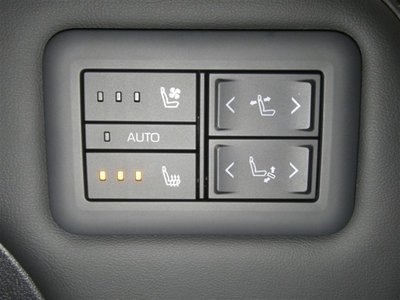 صورة 17 لـ 2025 Toyota ALPHARD