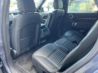 2025 LAND Rover DISCOVERY thumbnail 17