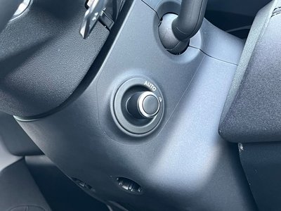 2025 LAND Rover DISCOVERY thumbnail 24
