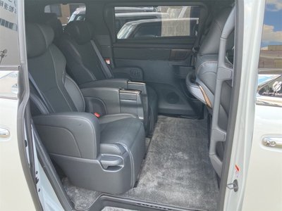 2024 Toyota ALPHARD — фото 28