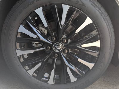 صورة 20 لـ 2025 Toyota ALPHARD