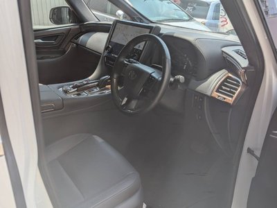 صورة 38 لـ 2025 Toyota ALPHARD