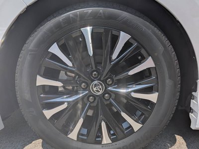 صورة 22 لـ 2025 Toyota ALPHARD