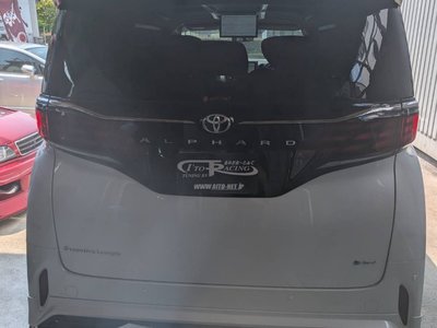 صورة 40 لـ 2025 Toyota ALPHARD
