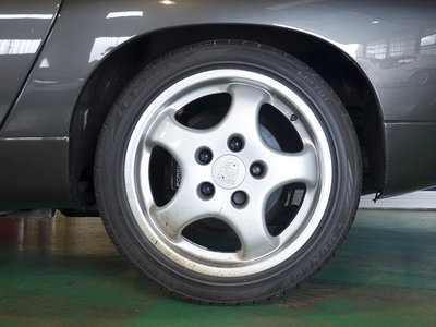 1992 Porsche 928 照片 18