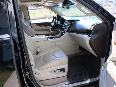 صورة مصغرة 23 لـ 2015 Cadillac ESCALADE