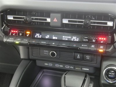 2025 Toyota LAND CRUISER 250 — фото 10