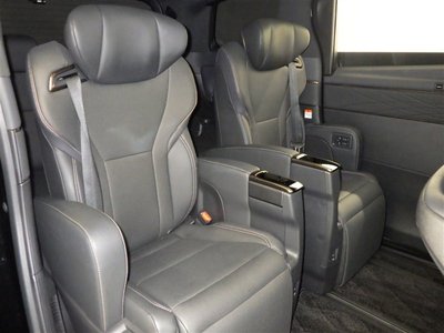 صورة 28 لـ 2024 Toyota ALPHARD
