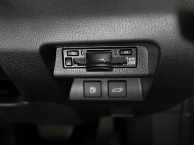 صورة 26 لـ 2025 Toyota CROWN ESTATE