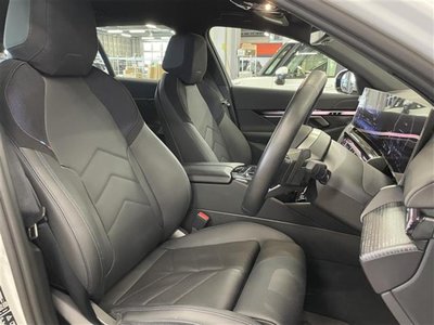 2025 BMW 5 SERIES TOURING thumbnail 23