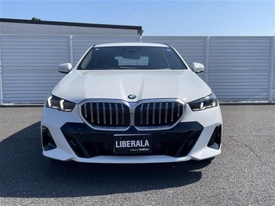 2025 BMW 5 SERIES TOURING thumbnail 37
