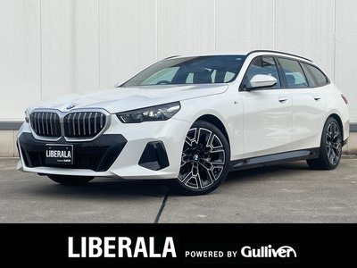 2025 BMW 5 SERIES TOURING 照片 2