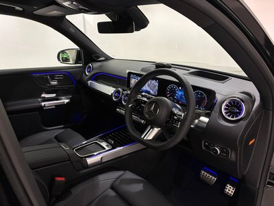 2026 Mercedes-BENZ GLB photo 2