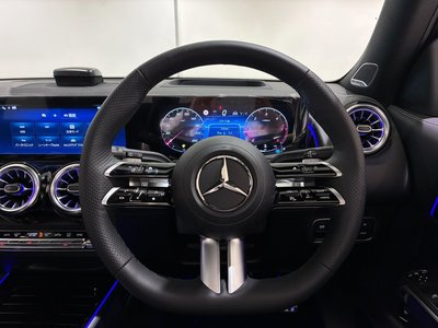 2026 Mercedes-BENZ GLB photo 13