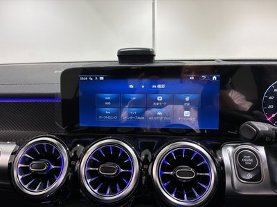 2026 Mercedes-BENZ GLB photo 12