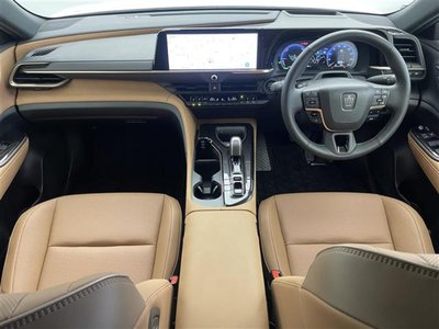 صورة 2 لـ 2024 Toyota CROWN SPORT