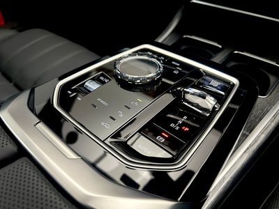 2024 BMW 7 SERIES thumbnail 41
