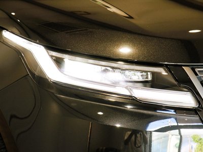 2025 LAND Rover RANGE ROVER VELAR thumbnail 38