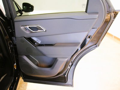 2025 LAND Rover RANGE ROVER VELAR thumbnail 28
