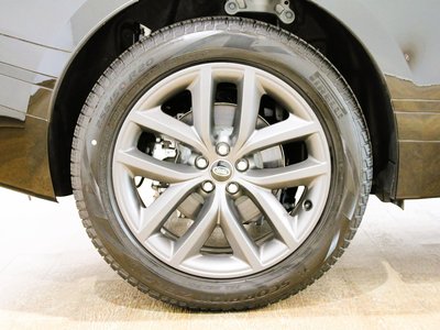 2025 LAND Rover RANGE ROVER VELAR thumbnail 34