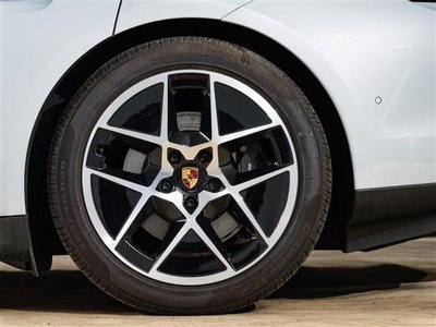 2024 Porsche TAYCAN 缩略图 7