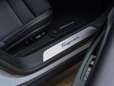 2024 Porsche TAYCAN 缩略图 15