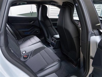 2024 Porsche TAYCAN 缩略图 18