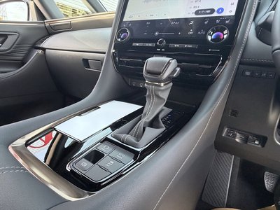 صورة مصغرة 17 لـ 2026 Toyota ALPHARD