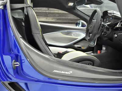 صورة 25 لـ 2025 Mclaren ARTURA