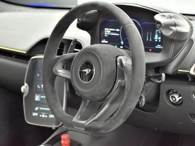 صورة 30 لـ 2025 Mclaren ARTURA