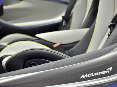 صورة 54 لـ 2025 Mclaren ARTURA