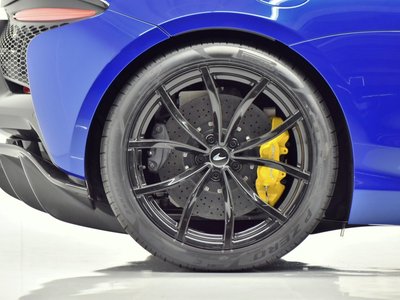 صورة 66 لـ 2025 Mclaren ARTURA
