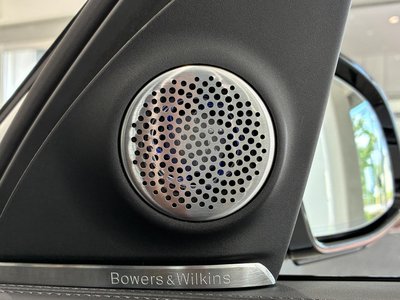 2024 BMW XM thumbnail 38