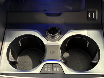 2024 BMW XM thumbnail 37