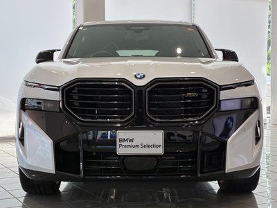 2024 BMW XM photo 2