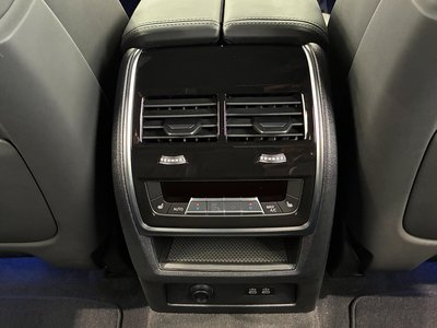 2024 BMW XM thumbnail 19