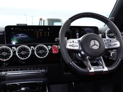 2022 Mercedes-BENZ CLA AMG — фото 2