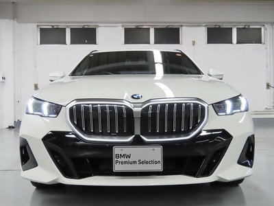 2025 BMW 5 SERIES TOURING 照片 9