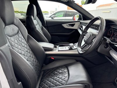 2022 AUDI Q8 — миниатюра 18
