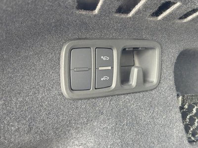 2022 AUDI Q8 — миниатюра 60