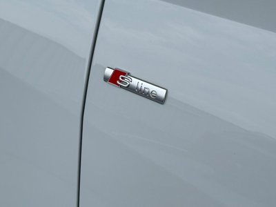 2022 AUDI Q8 — миниатюра 14