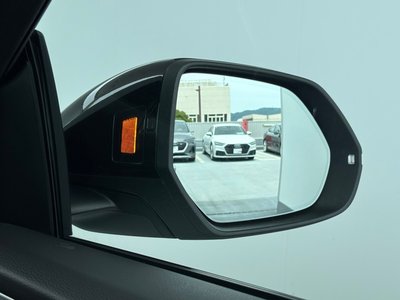 2022 AUDI Q8 — миниатюра 51