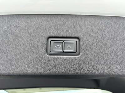 2022 AUDI Q8 — миниатюра 59