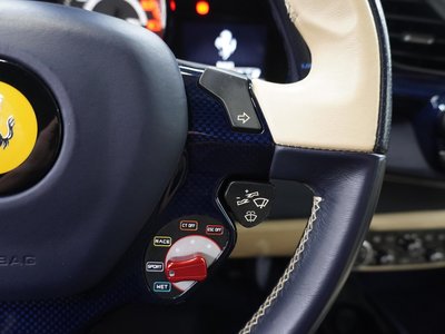 2017 Ferrari 488 SPIDER 照片 21