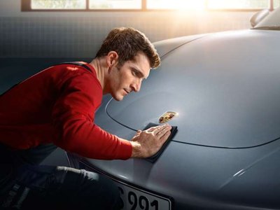 2022 Porsche PANAMERA thumbnail 21