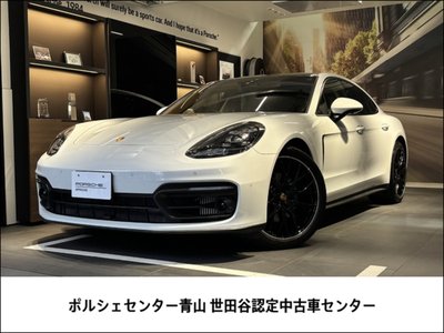 2022 Porsche PANAMERA photo 1
