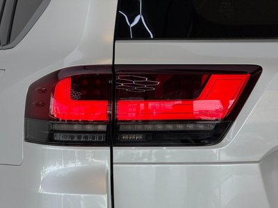 2026 Toyota LAND CRUISER 300 thumbnail 28