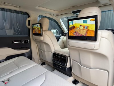 2026 Toyota LAND CRUISER 300 thumbnail 37