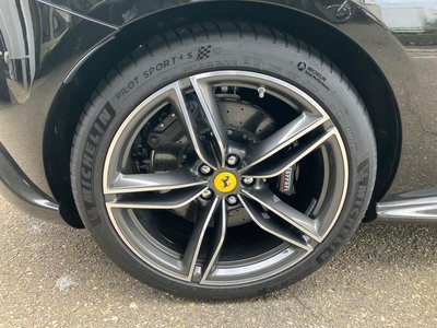 2024 Ferrari ROMA SPIDER — фото 9