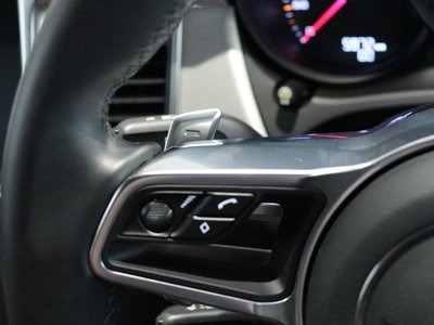 2018 Porsche MACAN thumbnail 28